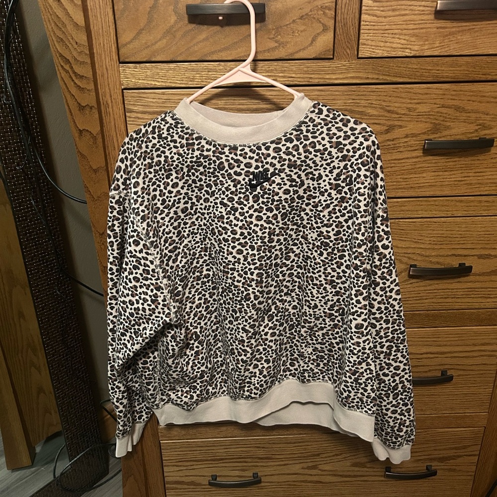NIKE Leopard Print Sweatshirt Sz Large